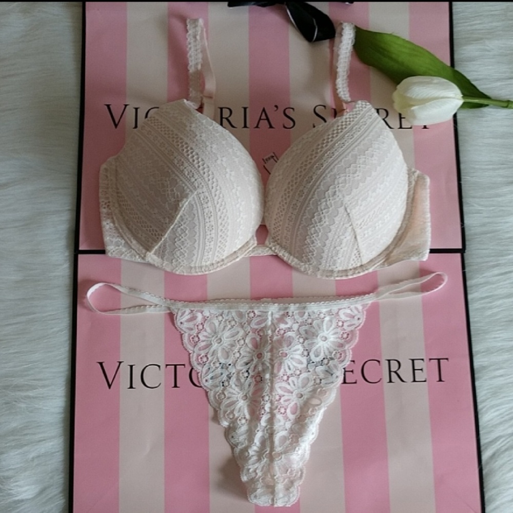 Size 34DD🌺VS PUSH-UP BRA + THONG SIZE L.nwt - Picture 1 of 3